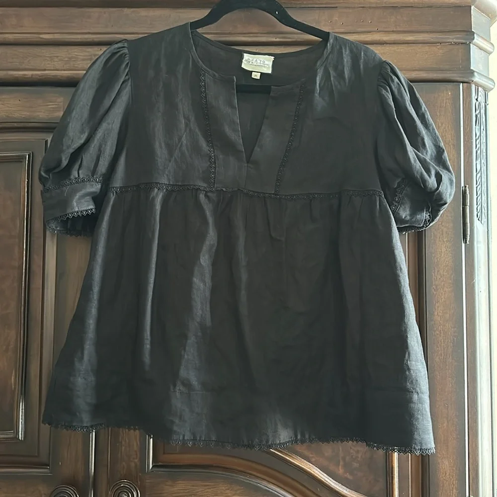 Tuckernuck After Hours Indra Linen Puff Sleeve Blouse in Black Size M - Picture 4 of 8